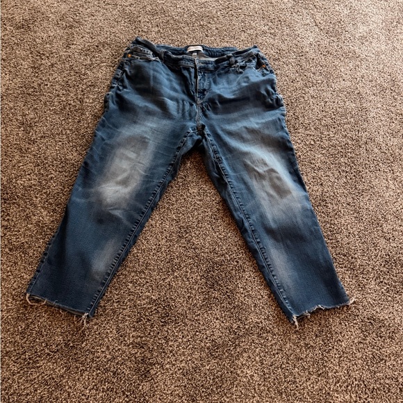 Denim - Trendy Frayed Hem Denim Pants